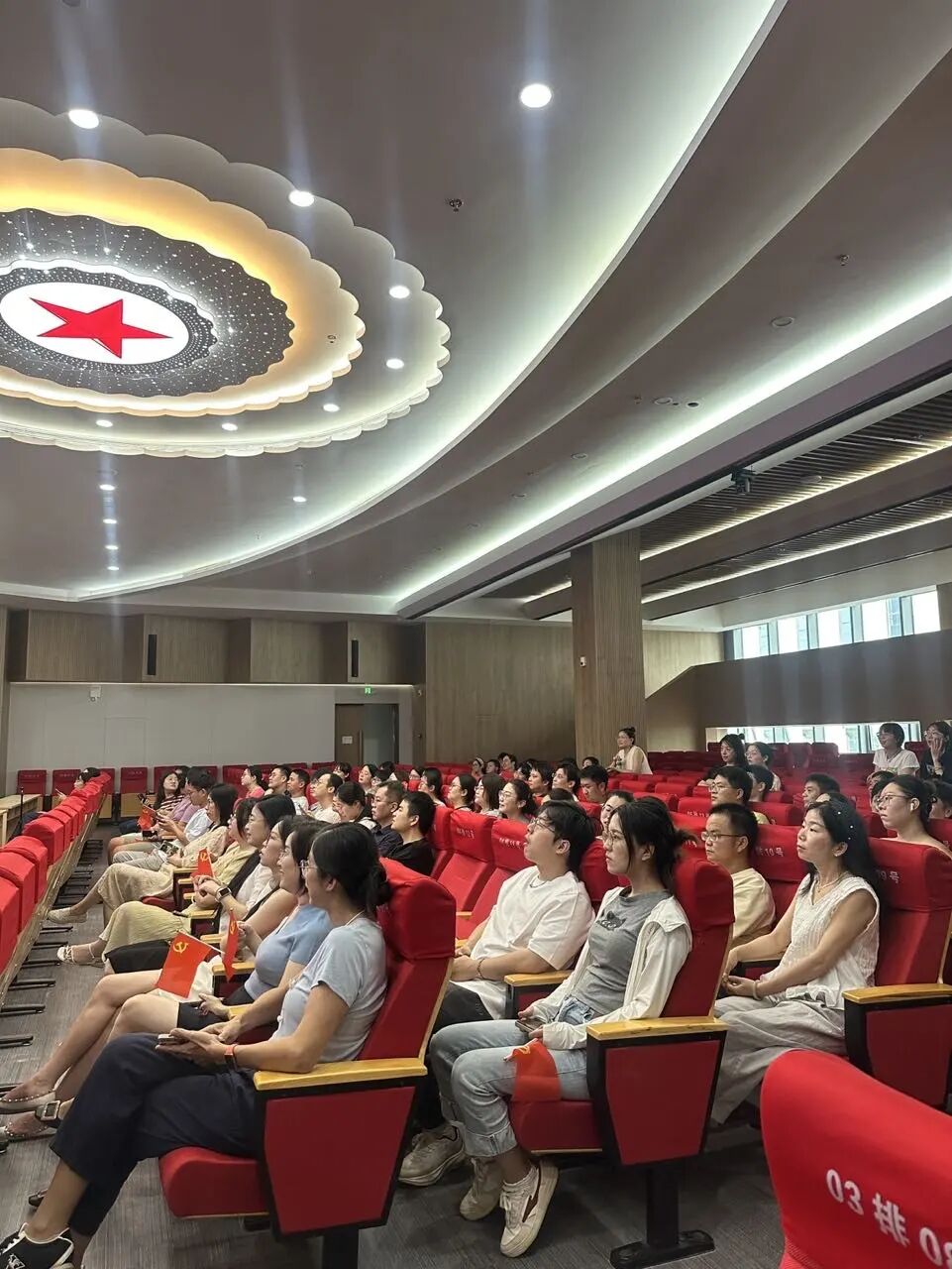 微信图片_2025-09-25_144825_452.jpg